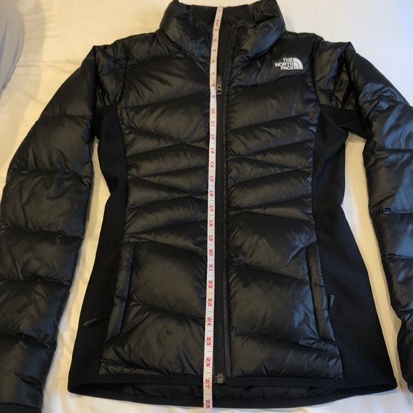 North Face Women’s Jacket - Picture 10 of 10